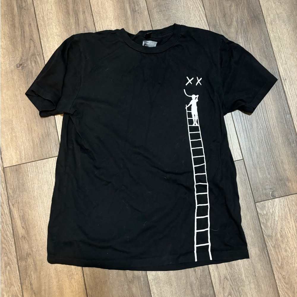 OFFICIAL louis tomlinson merch! no longer sold by him.